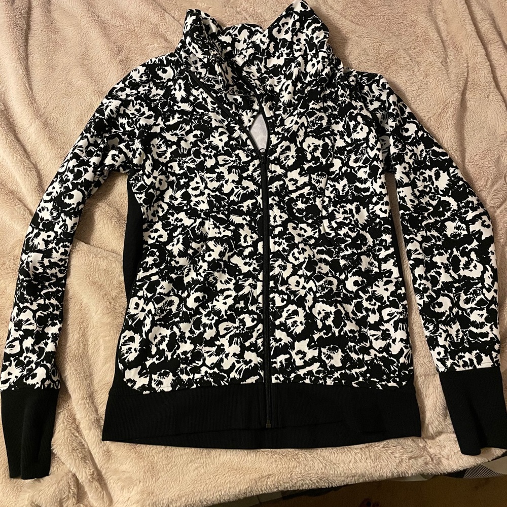 Lululemon zippered sweatshirt